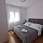 Gita Appartement *